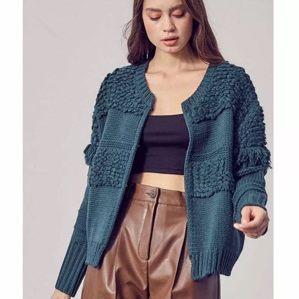 -new- DO + BE forest green wool blend fringe chunky knit open front cardigan